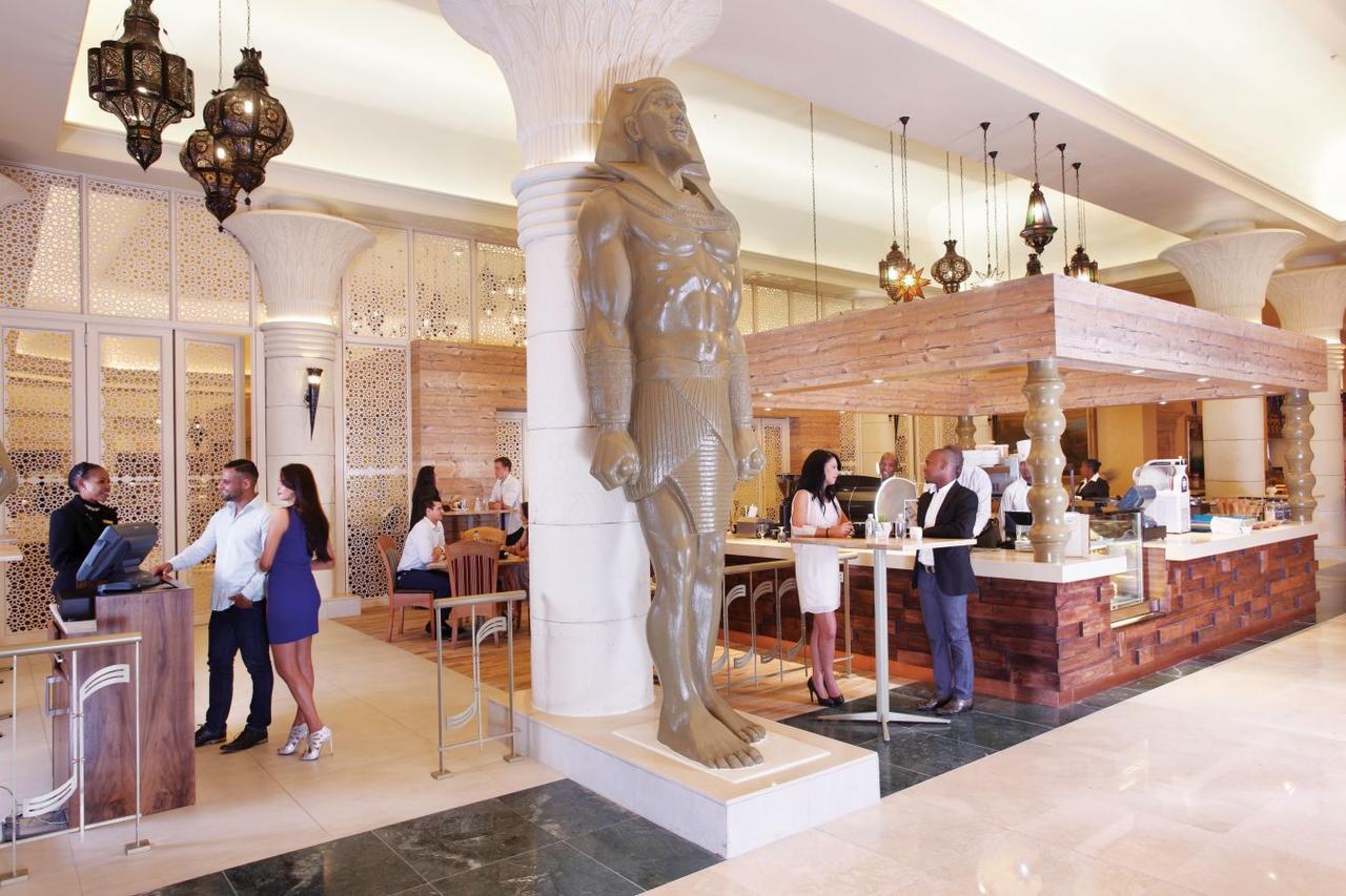Peermont Metcourt Suites At Emperors Palace Kempton Park Luaran gambar